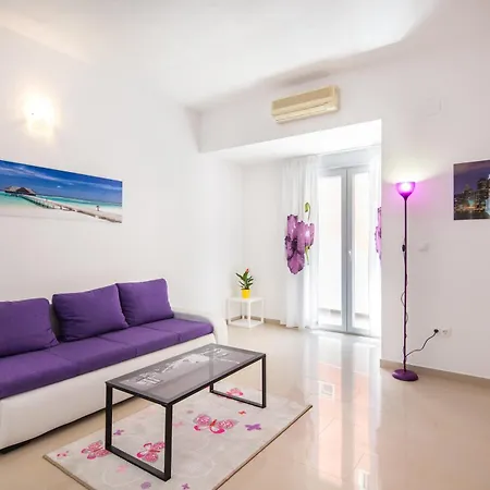 Апартаменты With Private Swimming Pool