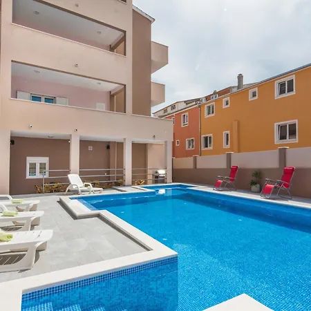 With Private Swimming Pool * Podstrana