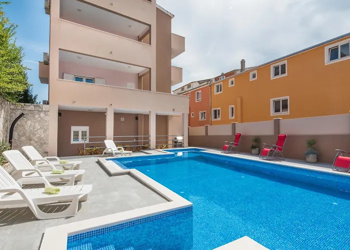 With Private Swimming Pool * Podstrana